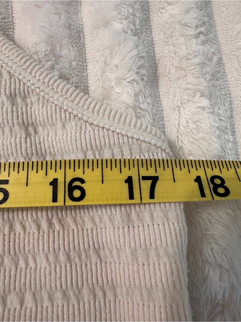 GAP Fit Ribbed Racer Back Tank in Off-White Workout - Picture 5 of 8
